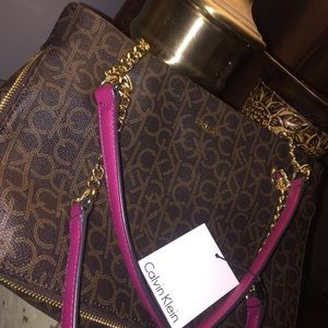 Calvin Klein Women’s Brand new Handbag